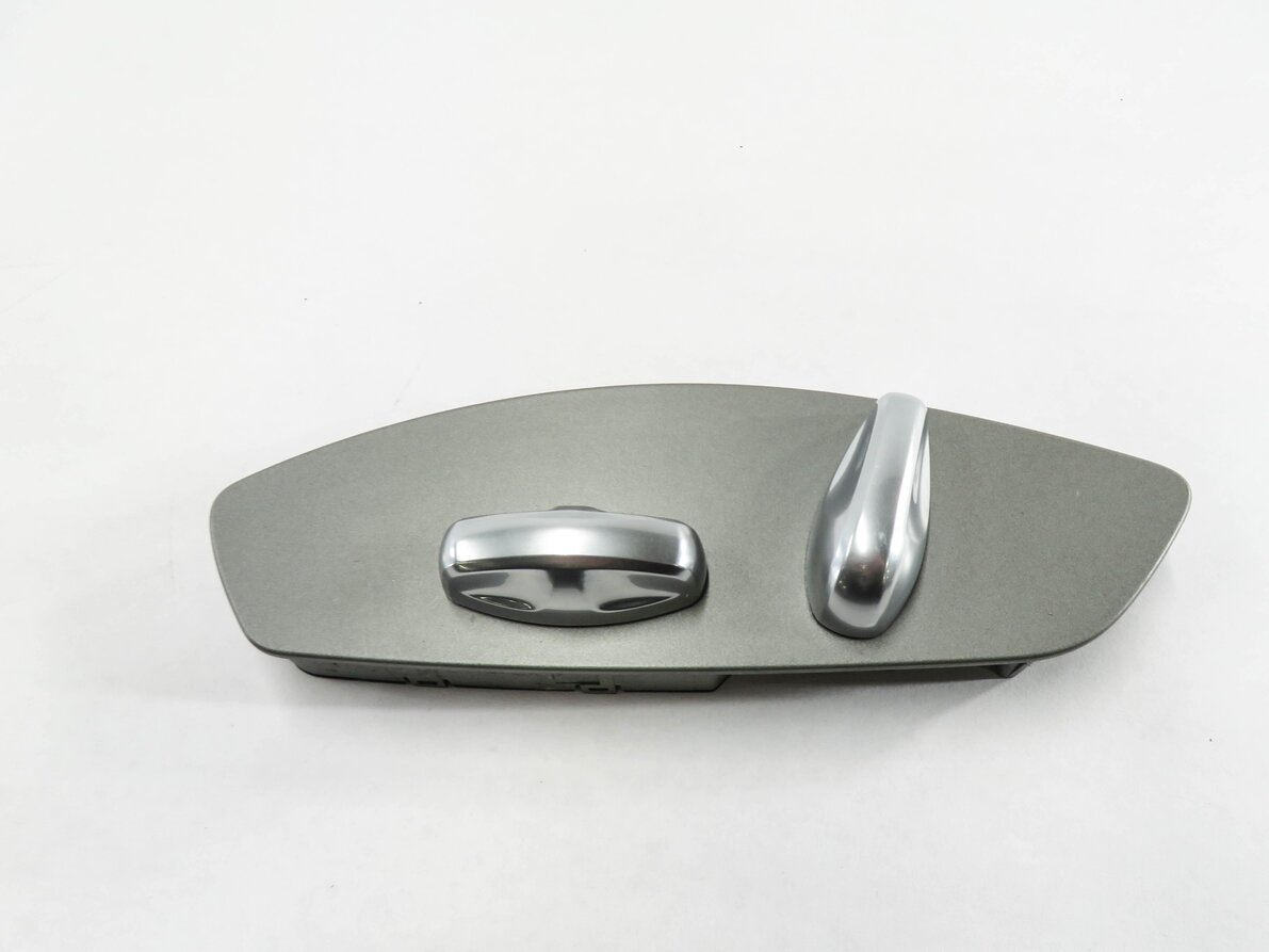 Thumbnail 2: 2011 PORSCHE CAYENNE (958) LEFT FRONT DRIVER SEAT ADJUSTMENT SWITCH BUTTON