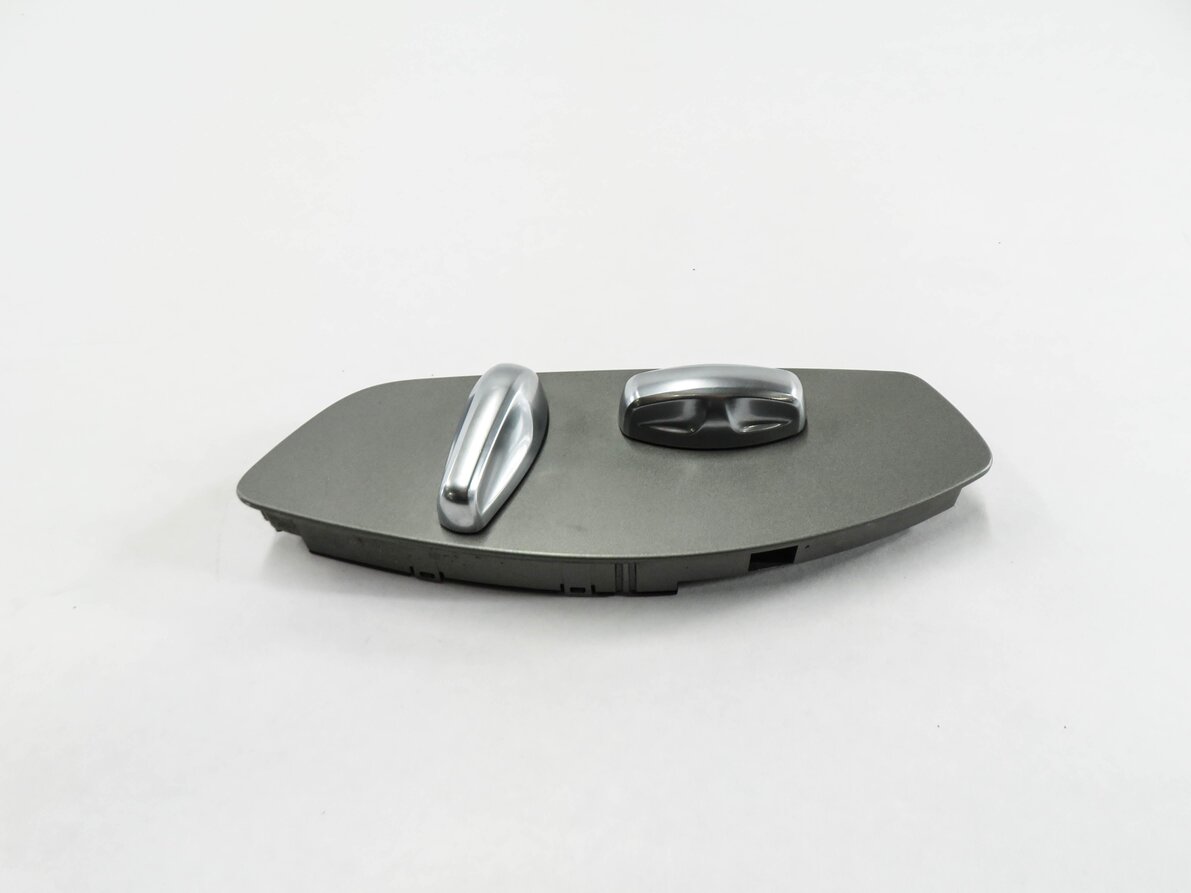 Thumbnail 5: 2011 PORSCHE CAYENNE (958) LEFT FRONT DRIVER SEAT ADJUSTMENT SWITCH BUTTON