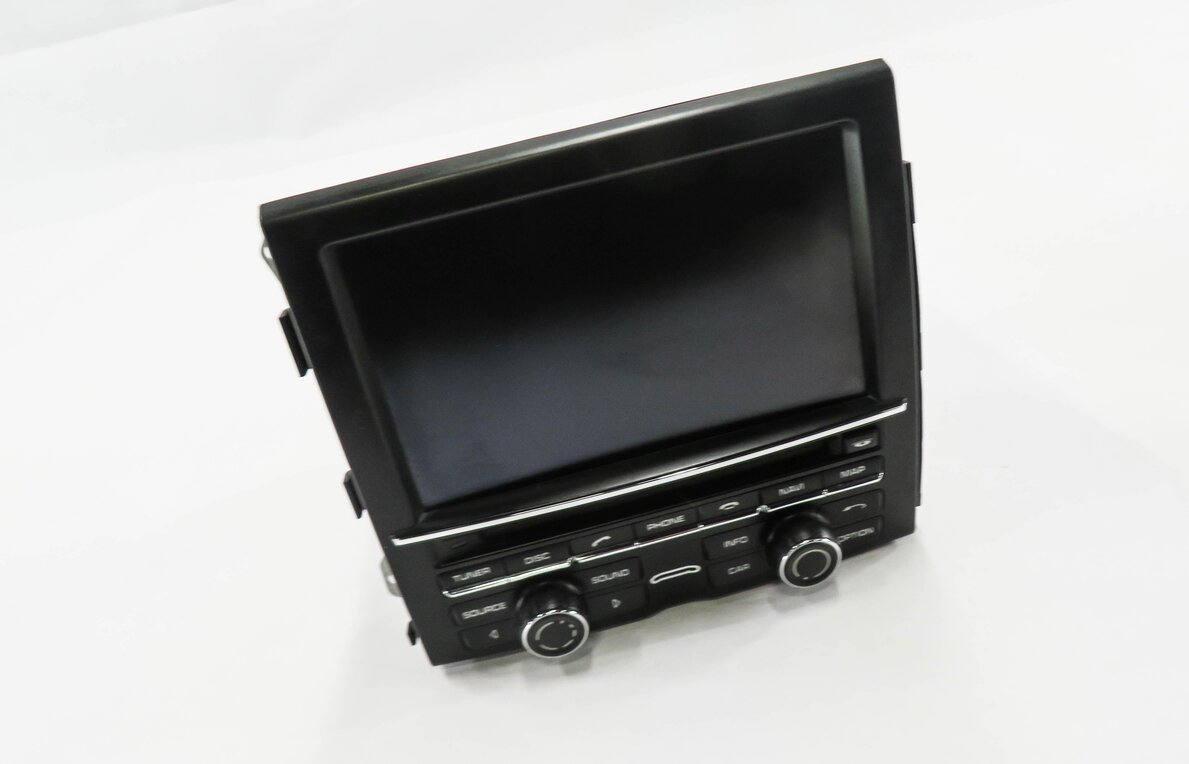 Thumbnail 2: 11-16 PORSCHE CAYENNE (958) GPS NAVIGATION DISPLAY SCREEN RADIO STEREO RECEIVER