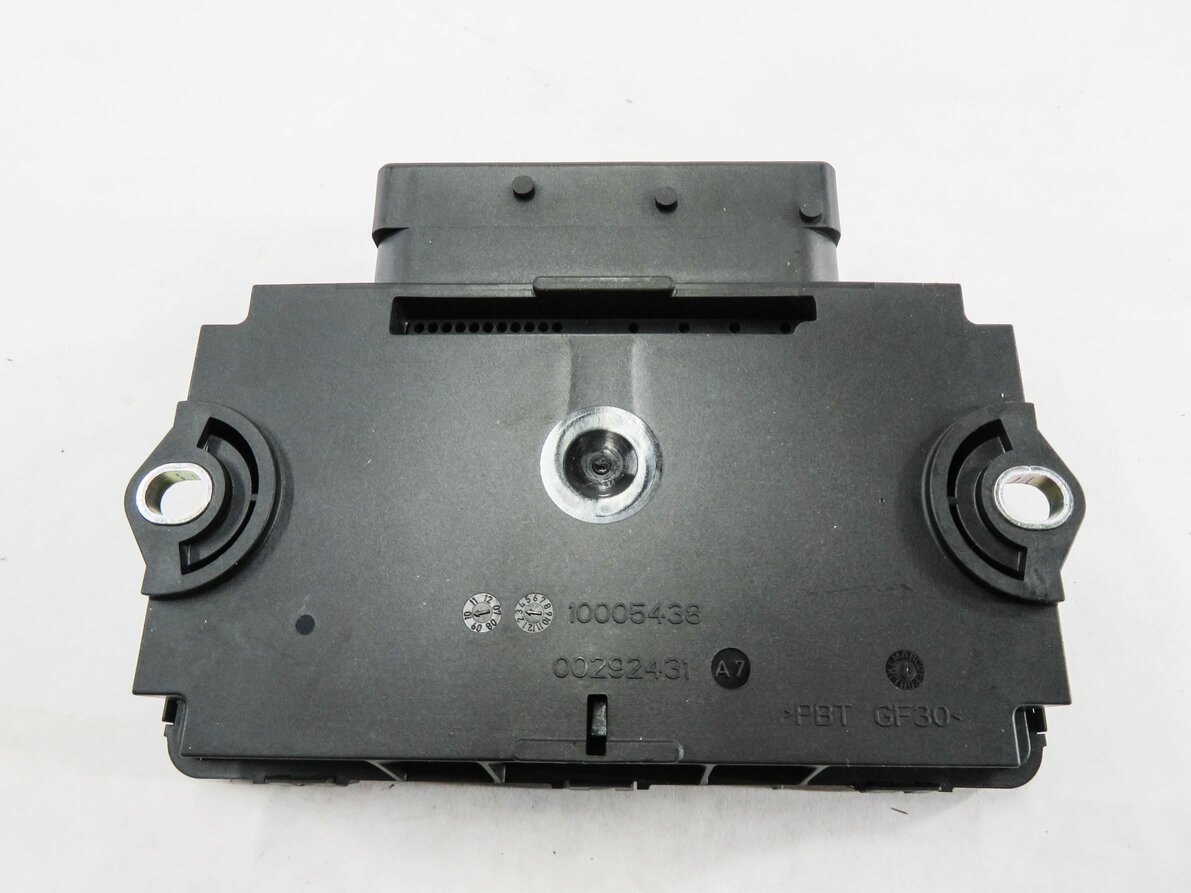 Thumbnail 5: 2011 PORSCHE CAYENNE (958) PARKING BRAKE CONTROL MODULE