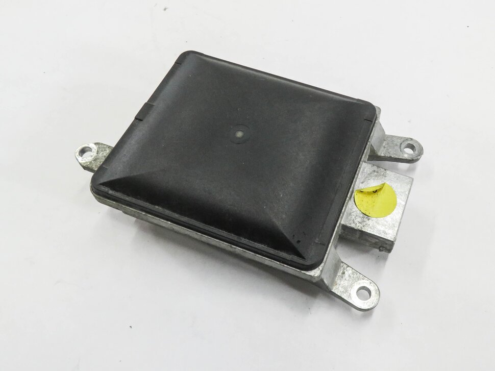 2011-2016 PORSCHE CAYENNE (958) RIGHT PASSENGER REAR BLIND SPOT RADAR MODULE