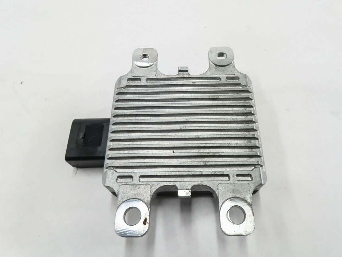 Thumbnail 2: 2011 PORSCHE CAYENNE (958) HYDRAULIC OIL PUMP CONTROL MODULE