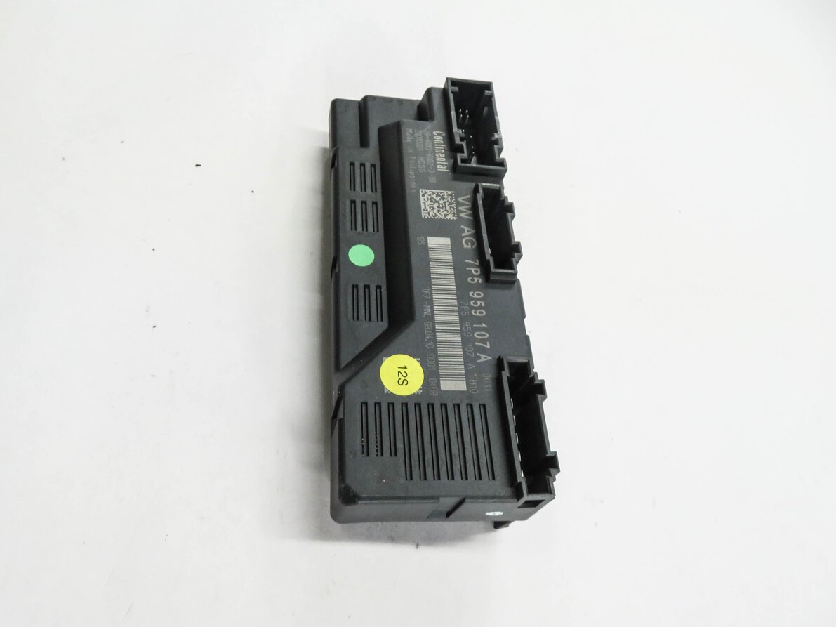 Thumbnail 4: 2011 PORSCHE CAYENNE (958) REAR TRUNK LIFT LIFTGATE CONTROL MODULE