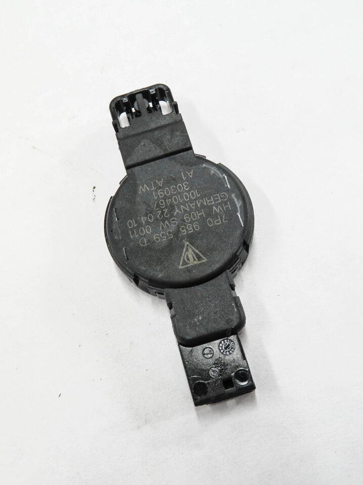 Thumbnail 1: 2011 PORSCHE CAYENNE (958) RAIN WATER SOLAR LIGHT SENSOR RLS