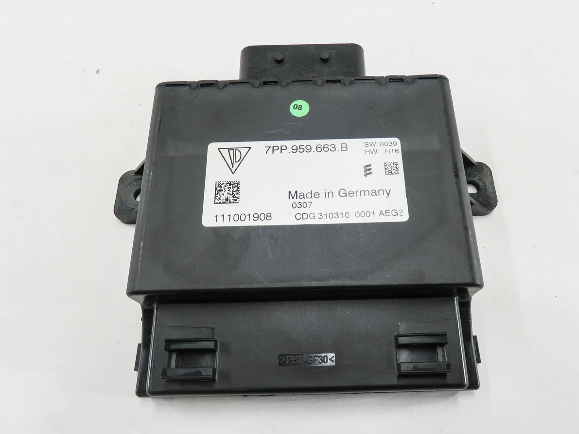 Thumbnail 2: 2011 PORSCHE CAYENNE (958) VOLTAGE CONVERTER CONTROL MODULE