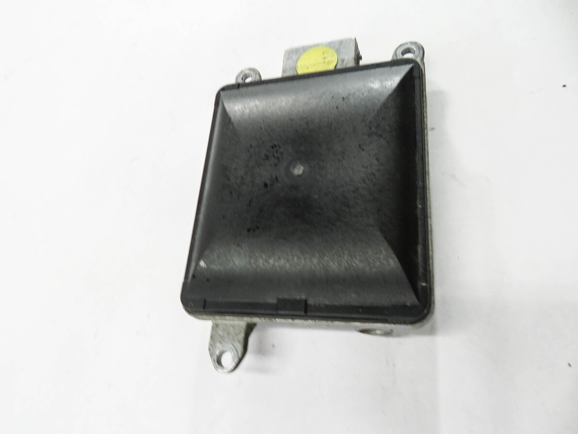 Thumbnail 3: 2011-2016 PORSCHE CAYENNE (958) LEFT DRIVER REAR BLIND SPOT RADAR MODULE