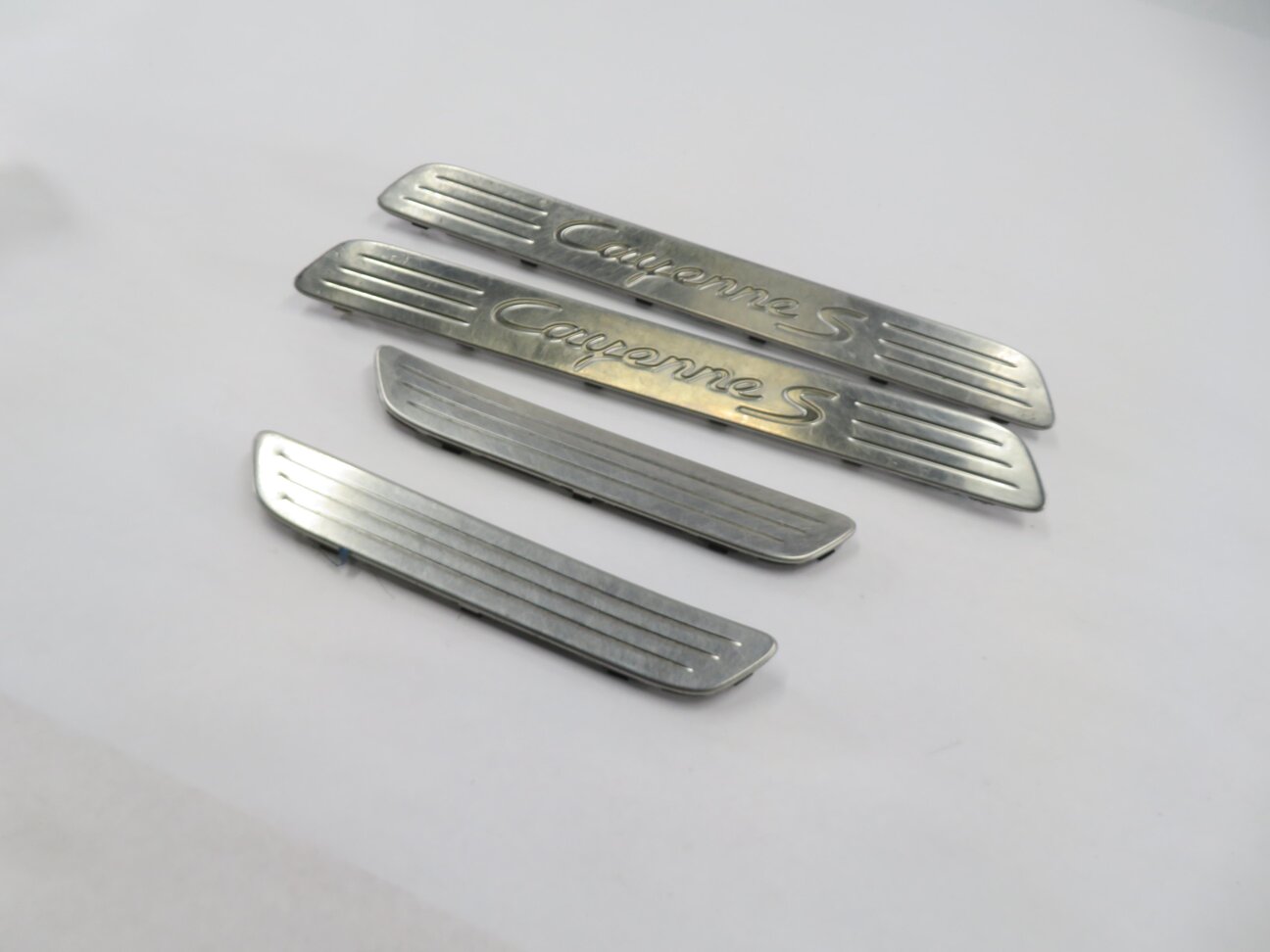 2011 PORSCHE CAYENNE (958) FRONT & REAR DOOR SILL SCUFF PANEL TRIM SET