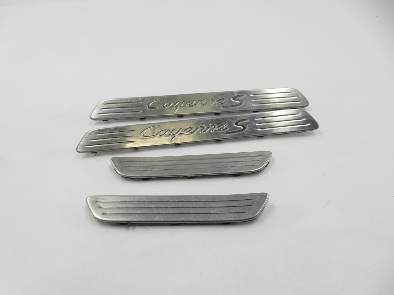 Thumbnail 2: 2011 PORSCHE CAYENNE (958) FRONT & REAR DOOR SILL SCUFF PANEL TRIM SET
