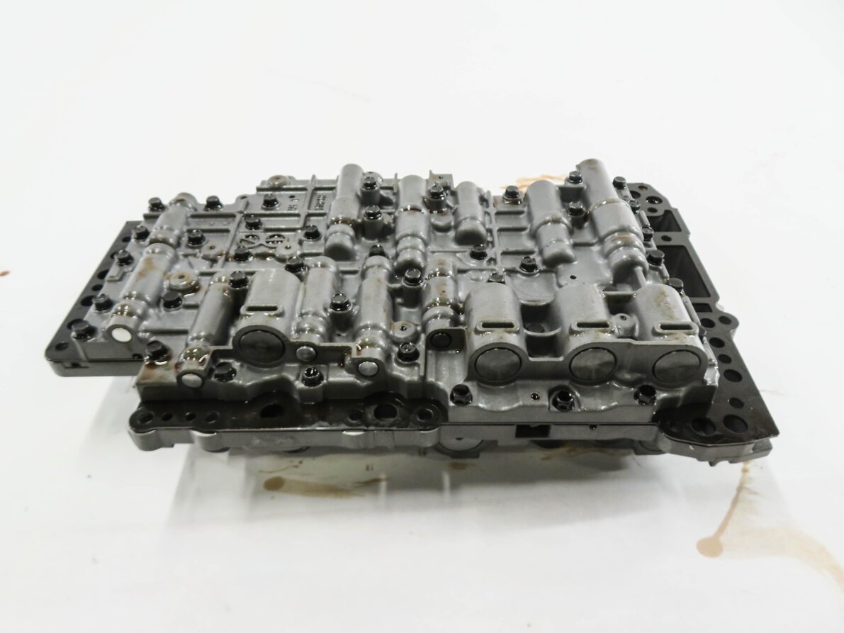 Thumbnail 7: 2011-2018 PORSCHE CAYENNE (958) S / GTS / BASE - TRANSMISSION VALVE BODY