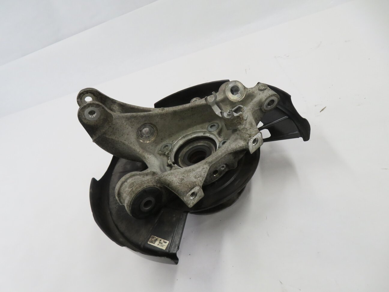 Thumbnail 6: 2011-2014 PORSCHE CAYENNE (958) LEFT DRIVER REAR SPINDLE KNUCKLE WHEEL HUB