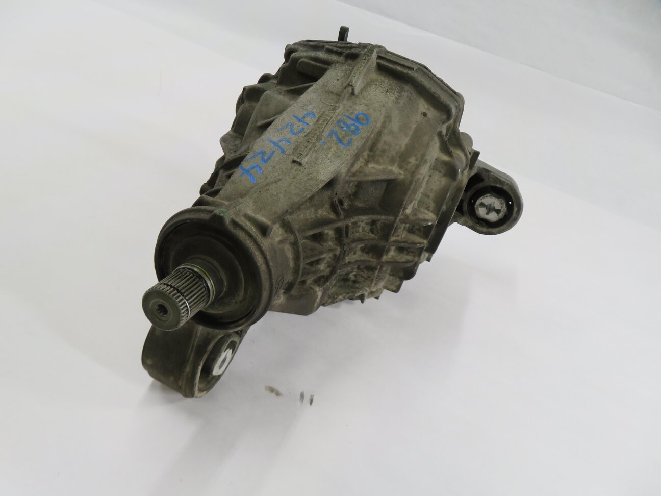 2011-2014 PORSCHE CAYENNE (958) 4.8L REAR DIFFERENTIAL GEAR CARRIER (3.09 RATIO)