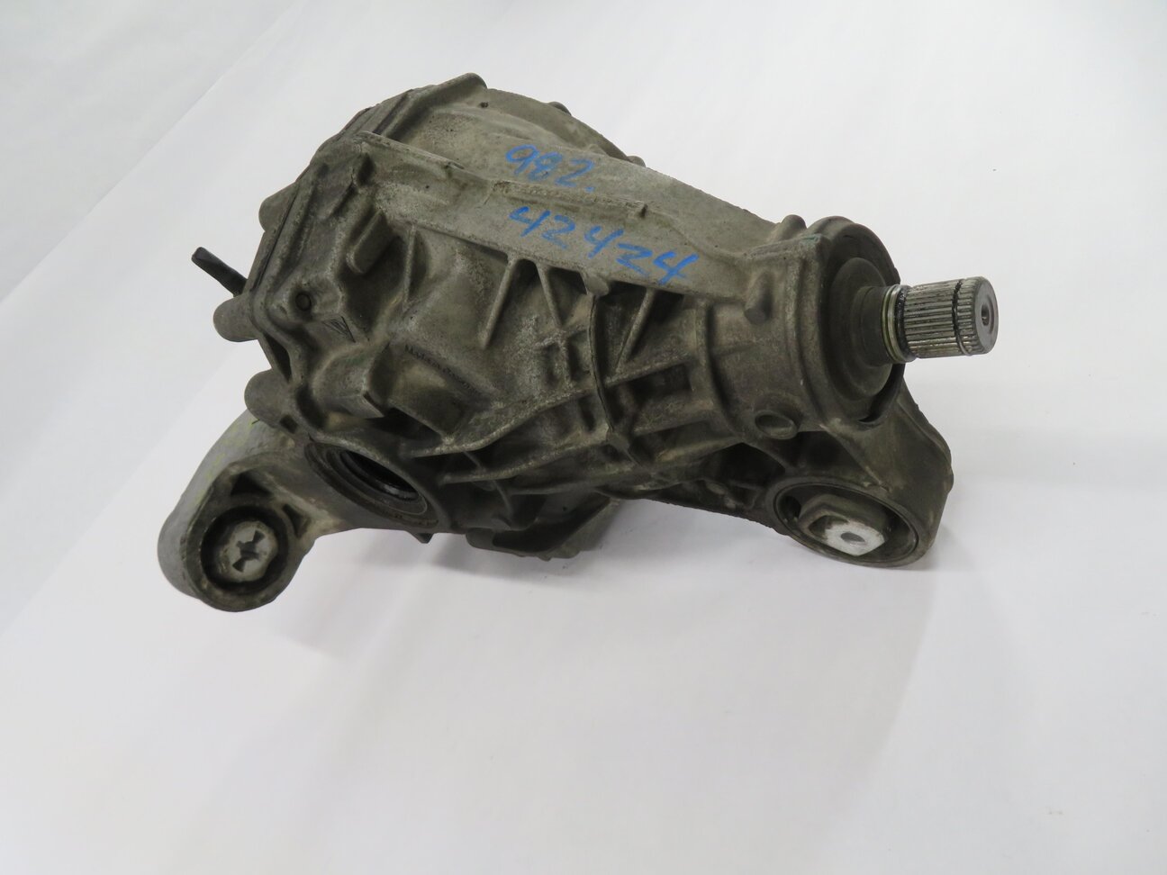 Thumbnail 3: 2011-2014 PORSCHE CAYENNE (958) 4.8L REAR DIFFERENTIAL GEAR CARRIER (3.09 RATIO)
