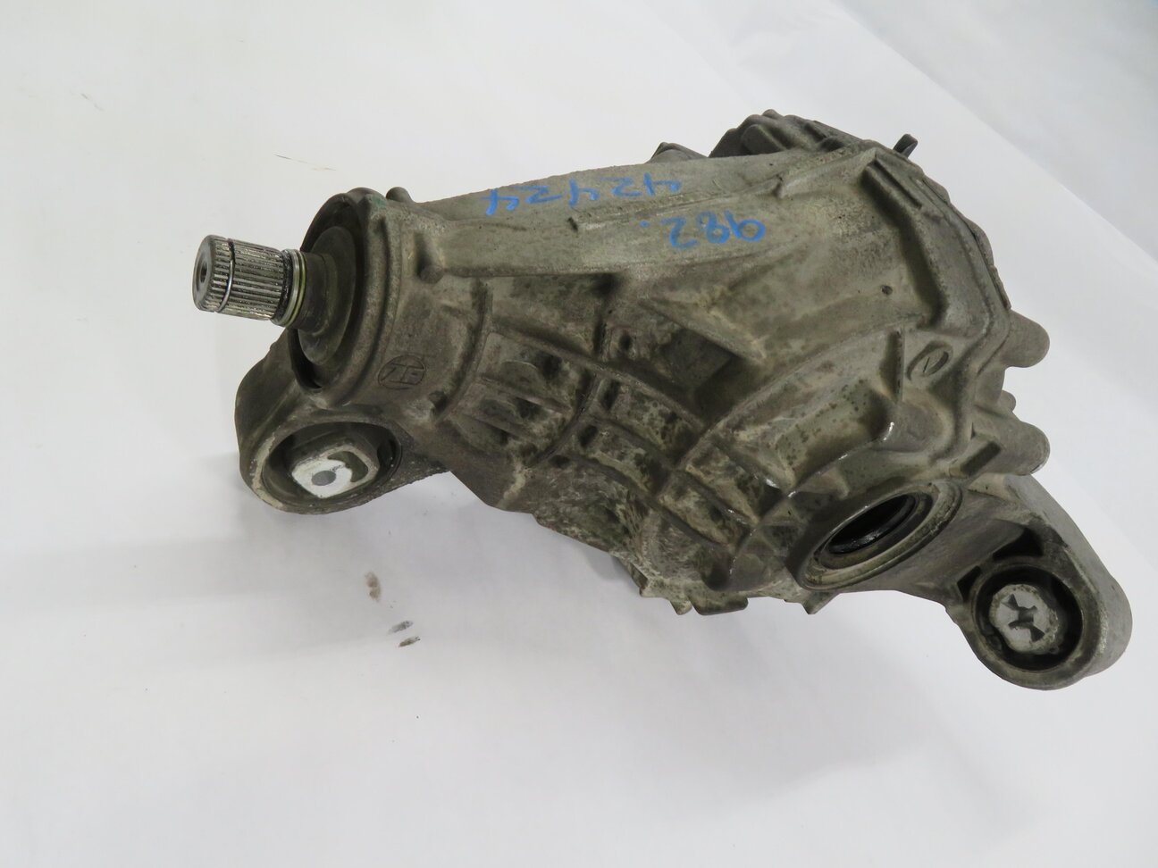 Thumbnail 4: 2011-2014 PORSCHE CAYENNE (958) 4.8L REAR DIFFERENTIAL GEAR CARRIER (3.09 RATIO)