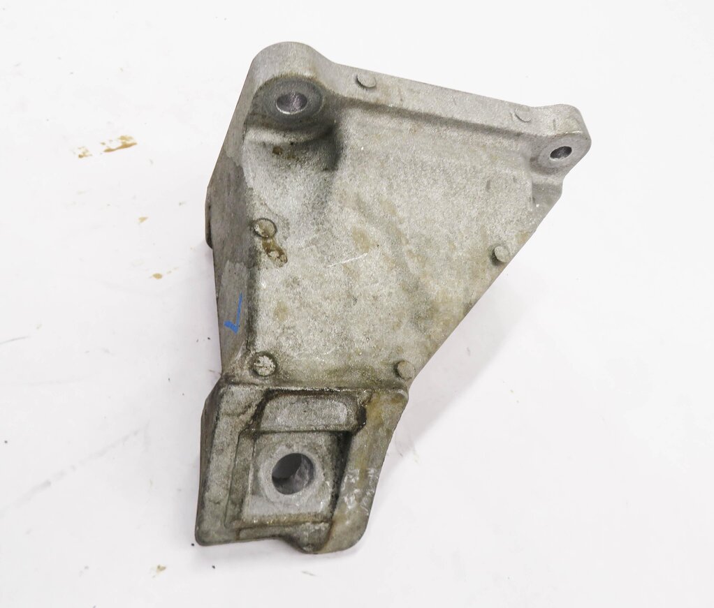 Thumbnail 6: 2013 RANGE ROVER (L405) 5.0L AJ133 V8 ENGINE - LEFT MOTOR MOUNT BRACKET
