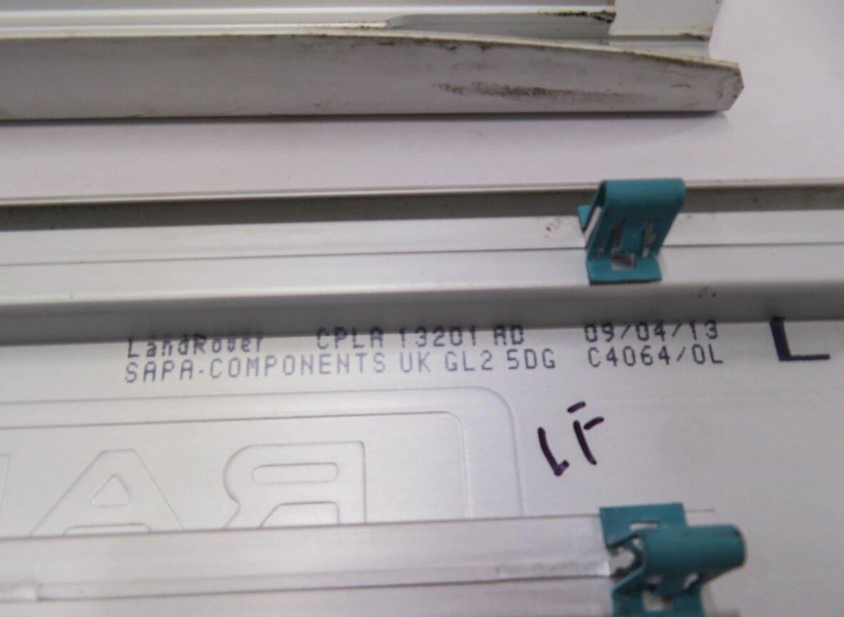 Thumbnail 7: 2013 RANGE ROVER (L405) FRONT & REAR DOOR SILL SCUFF PANEL TRIM SET-4