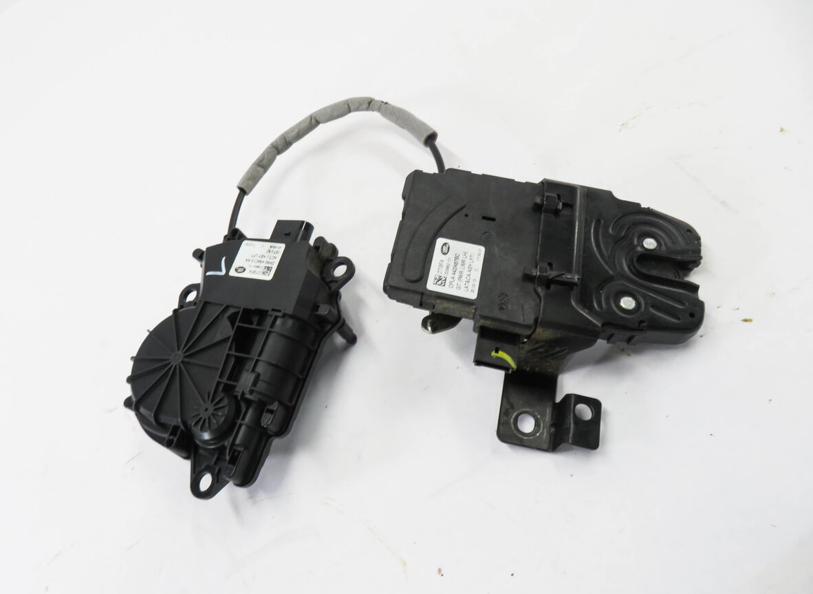 2013 RANGE ROVER (L405) LEFT DRIVER REAR TRUNK LOCK LATCH ACTUATOR w/ MOTOR