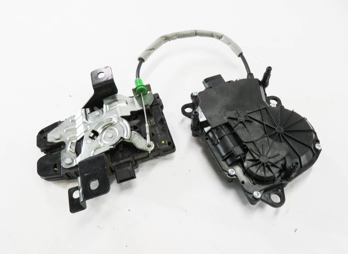 Thumbnail 4: 2013 RANGE ROVER (L405) LEFT DRIVER REAR TRUNK LOCK LATCH ACTUATOR w/ MOTOR