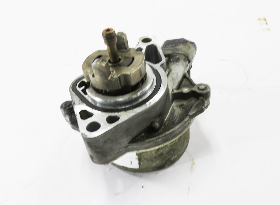 Thumbnail 2: 2010-2019 RANGE ROVER SPORT LR4 JAGUAR XE XF XK - 3.0L / 5.0L BRAKE VACUUM PUMP