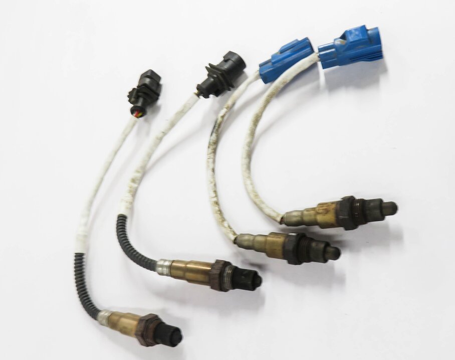 Thumbnail 3: 2013 RANGE ROVER (L405) 5.0L - PRE / POST CAT O2 OXYGEN LAMBDA PROBE SENSOR SET
