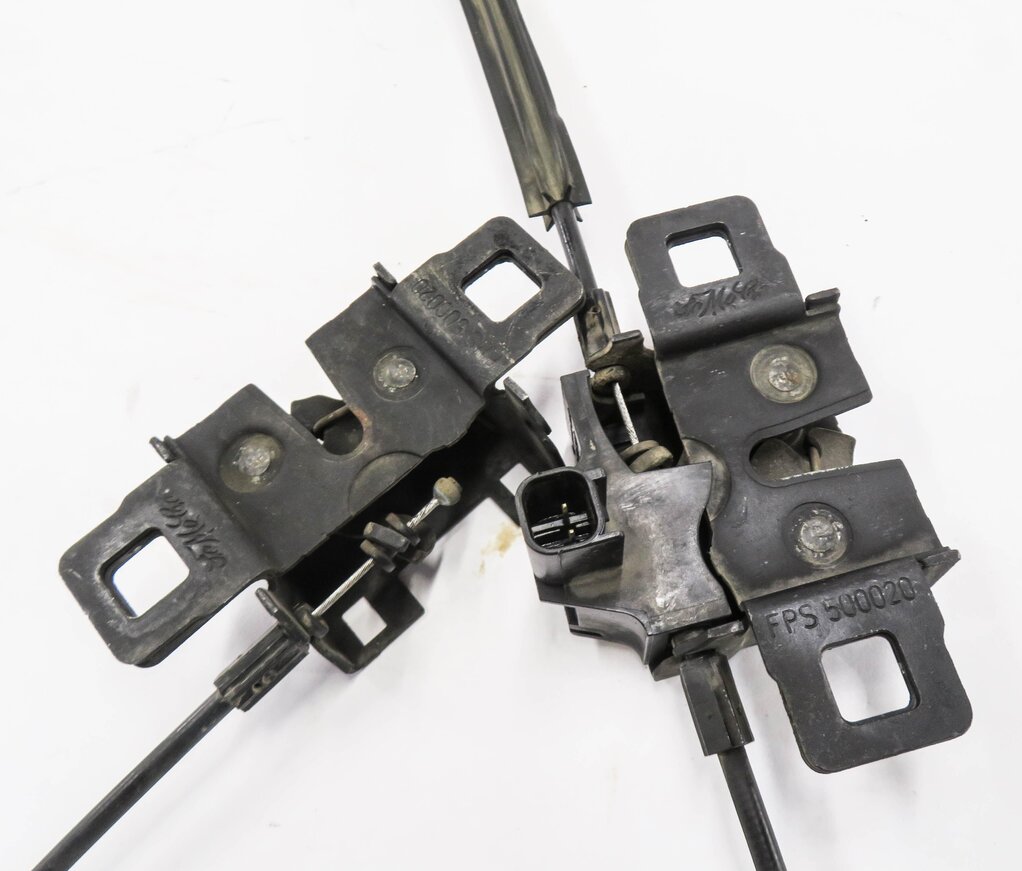 Thumbnail 4: 2013 RANGE ROVER (L405) FRONT LOWER HOOD LOCK LATCH SET w/ CABLE