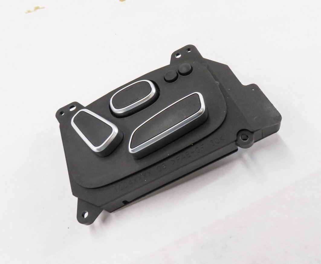2013 RANGE ROVER (L405) RIGHT FRONT PASSENGER SEAT ADJUSTMENT SWITCH BUTTON