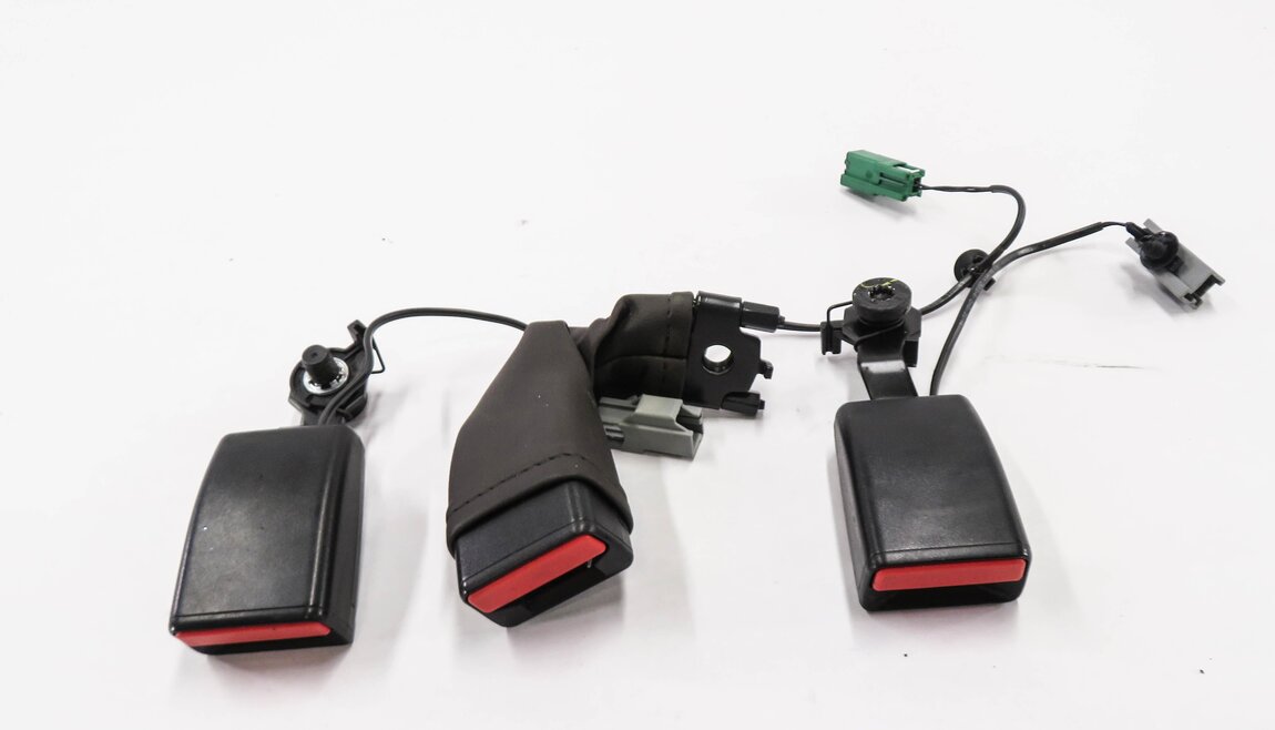 Thumbnail 2: 2013 RANGE ROVER (L405) REAR SEAT - SEATBELT BUCKLE RECEIVER SET-3 (BLACK)