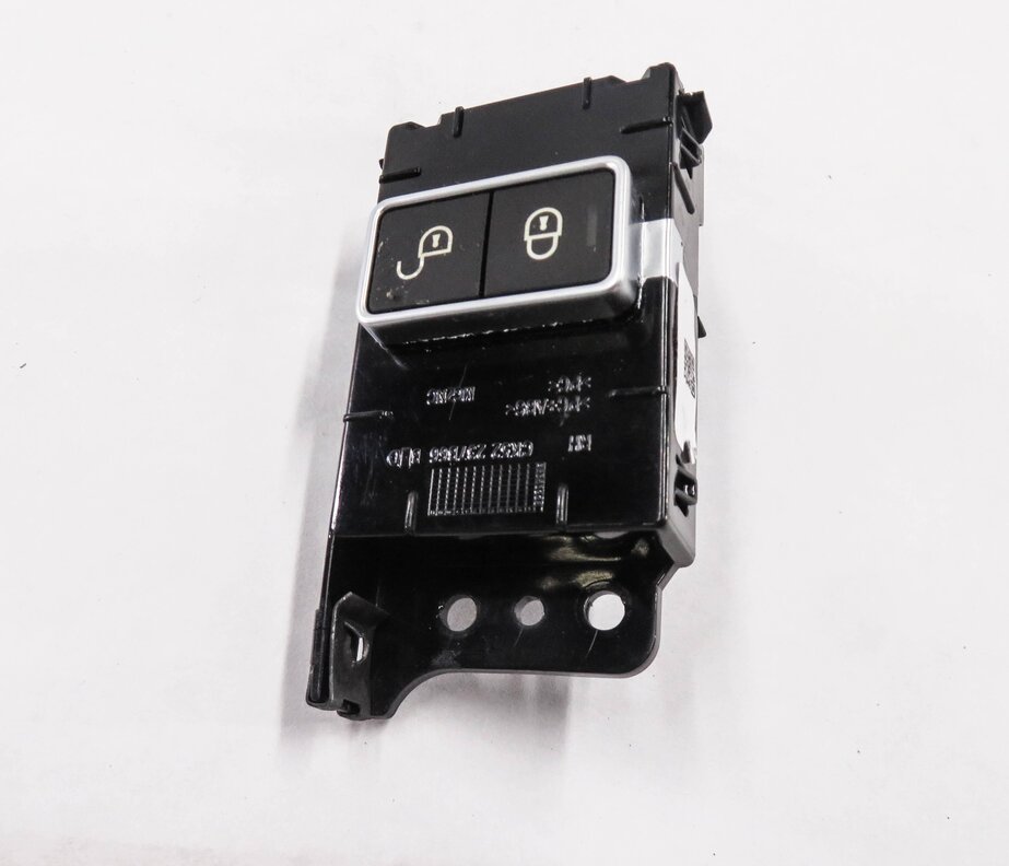 Thumbnail 4: 2013 RANGE ROVER (L405) RIGHT REAR DOOR LOCK / UNLOCK SWITCH BUTTON