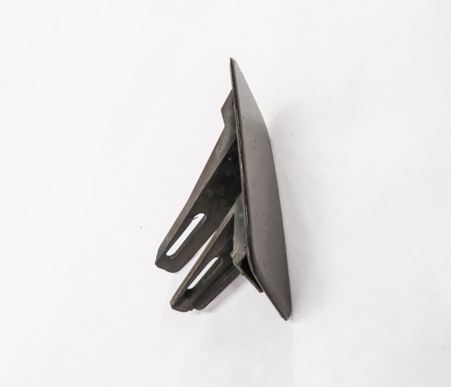 Thumbnail 3: 2013 RANGE ROVER (L405) LEFT FRONT DRIVER TOW HOOK COVER TRIM (NARA BRONZE 825)