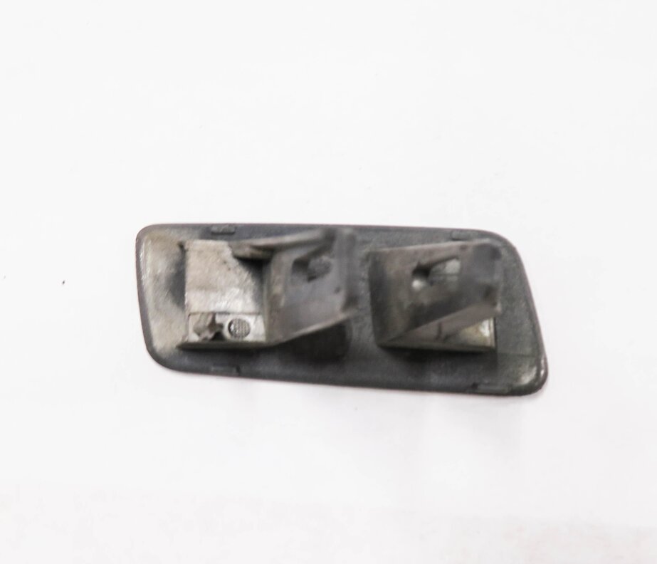 Thumbnail 6: 2013 RANGE ROVER (L405) LEFT FRONT DRIVER TOW HOOK COVER TRIM (NARA BRONZE 825)