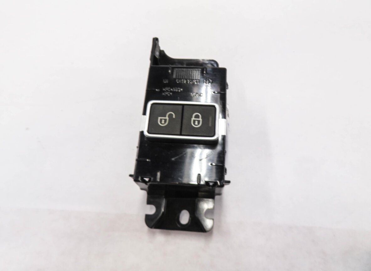 Thumbnail 2: 2013 RANGE ROVER (L405) LEFT REAR DOOR LOCK / UNLOCK SWITCH BUTTON