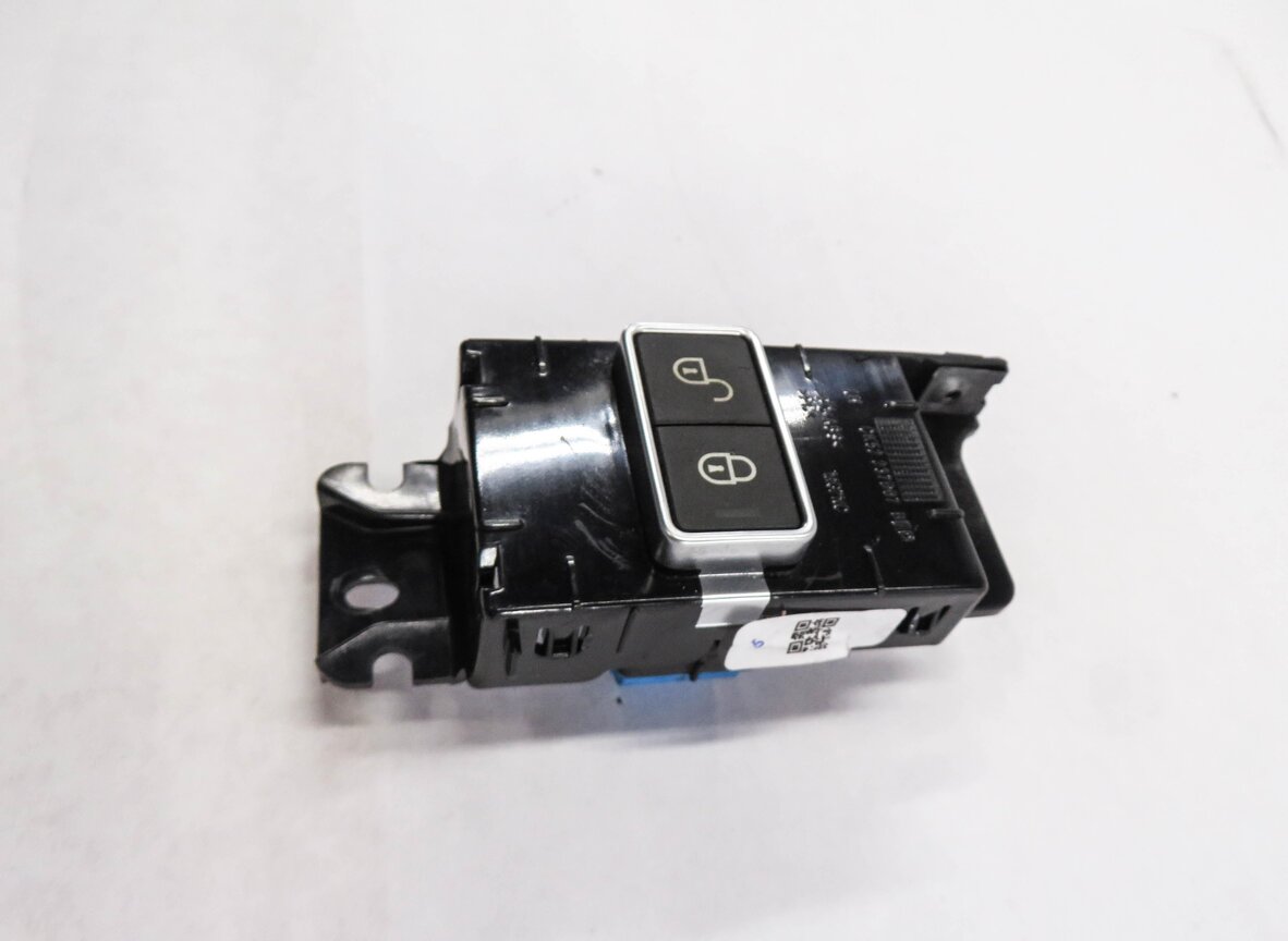 Thumbnail 4: 2013 RANGE ROVER (L405) LEFT REAR DOOR LOCK / UNLOCK SWITCH BUTTON