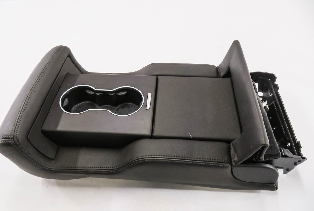 Thumbnail 6: 2013 RANGE ROVER (L405) REAR SEAT CENTER HEADREST CUP HOLDER (ESPRESSO BROWN)