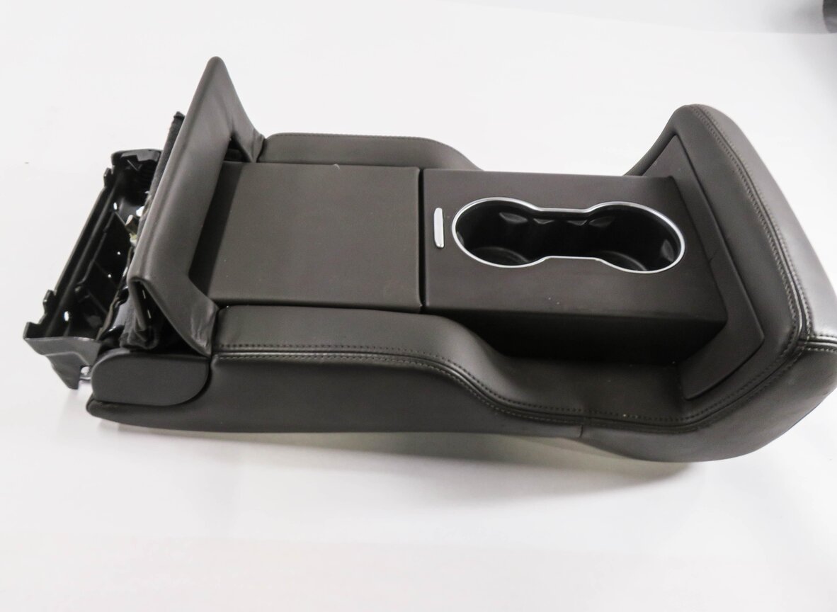 Thumbnail 7: 2013 RANGE ROVER (L405) REAR SEAT CENTER HEADREST CUP HOLDER (ESPRESSO BROWN)