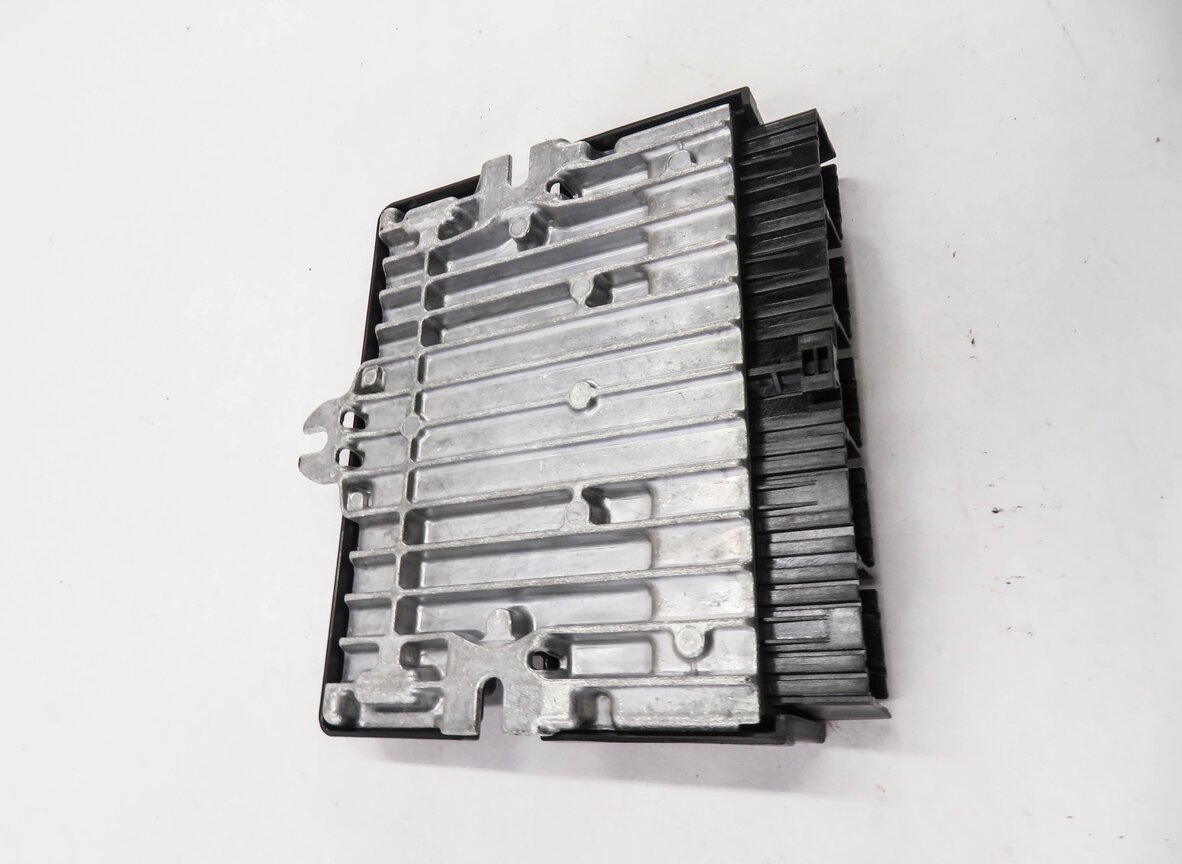 Thumbnail 3: 2013-2016 RANGE ROVER SPORT (L405 L494) ACTIVE AIR SUSPENSION CONTROL MODULE