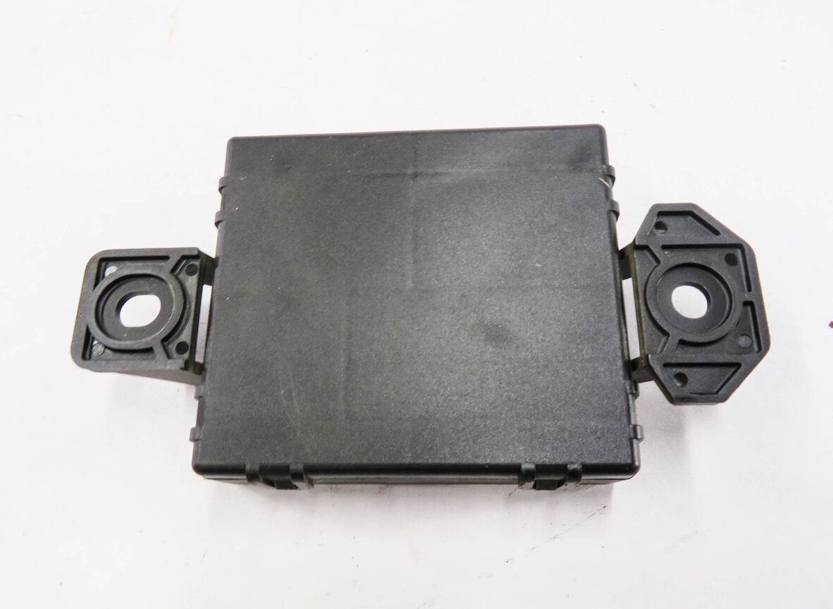 Thumbnail 6: 2013-2014 RANGE ROVER (L405) NETWORK GATEWAY CONTROL MODULE
