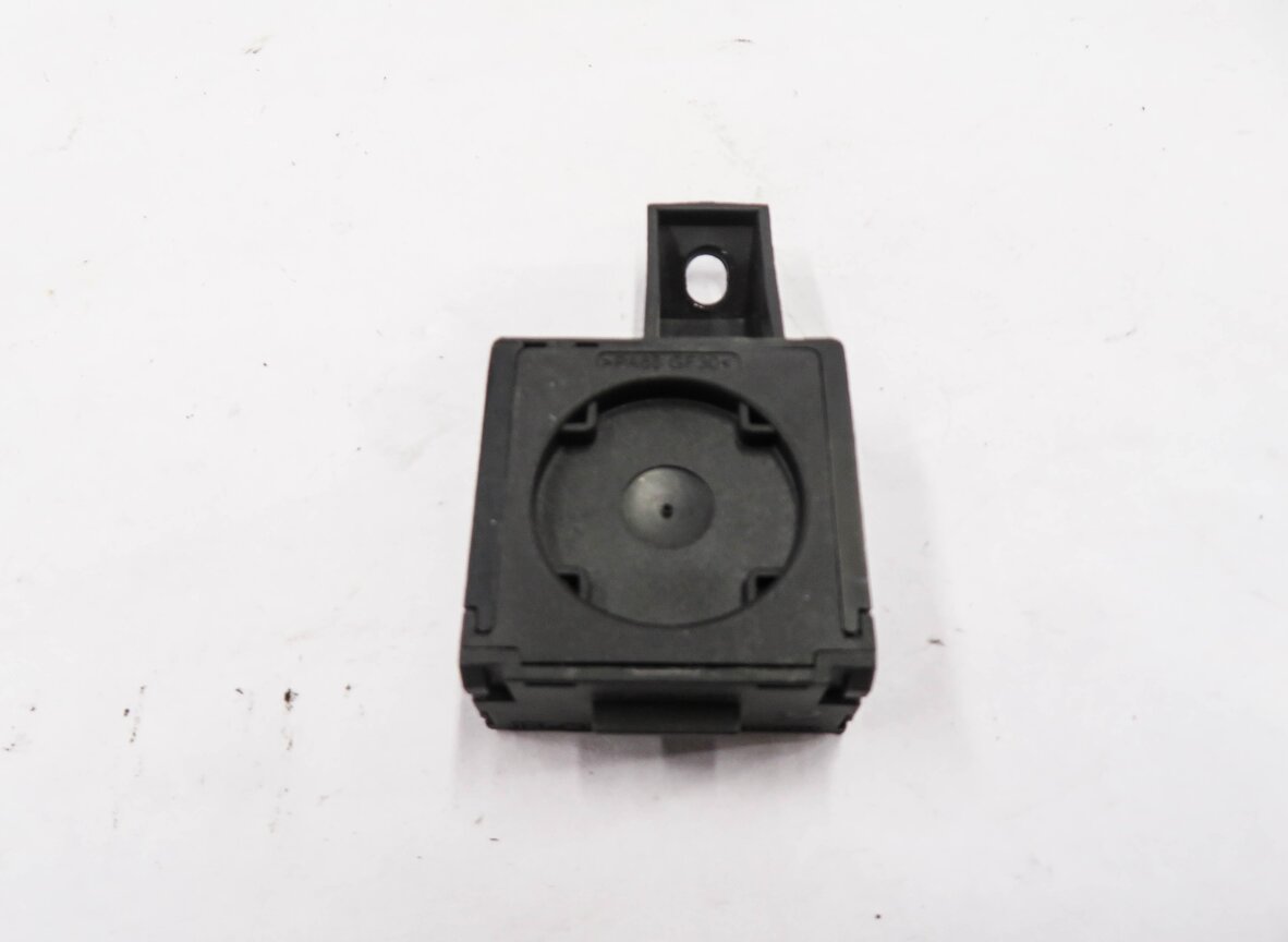 Thumbnail 5: 2013 RANGE ROVER (L405) KEYLESS ENTRY ANTENNA RECEIVER MODULE