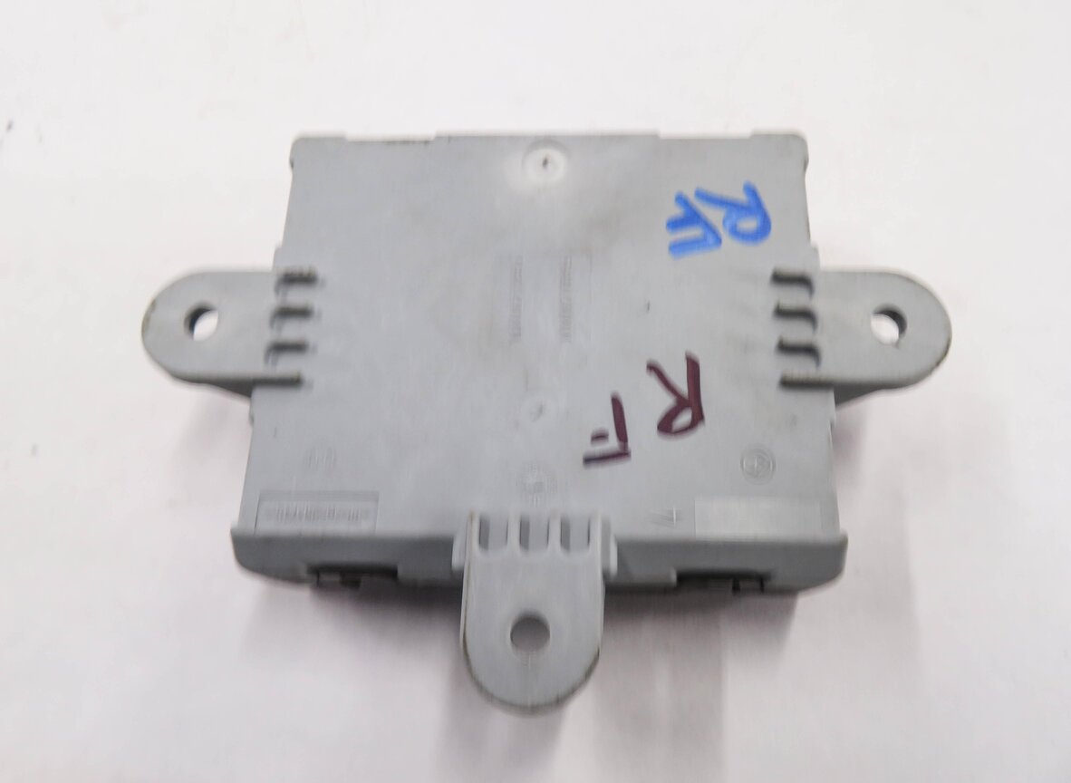 Thumbnail 6: 2013 RANGE ROVER (L405) RIGHT FRONT PASSENGER DOOR CONTROL MODULE