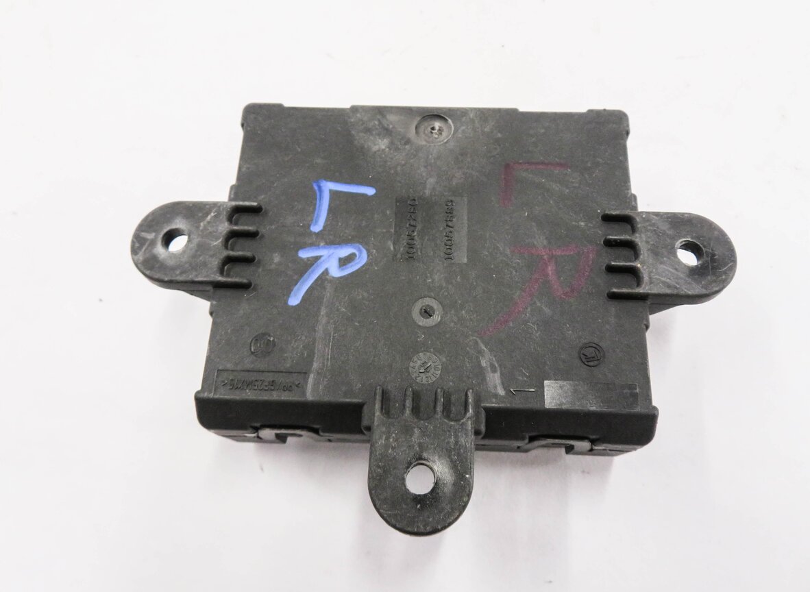 Thumbnail 6: 2013 RANGE ROVER (L405) LEFT REAR DOOR CONTROL MODULE