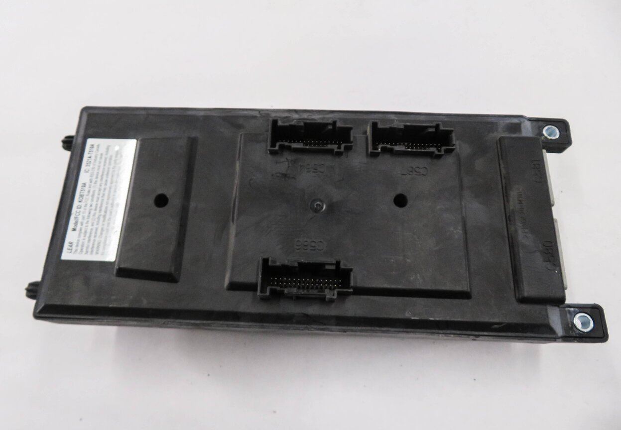 Thumbnail 6: 2013 RANGE ROVER (L405) RIGHT PASSENGER DASH CABIN FUSE BOX