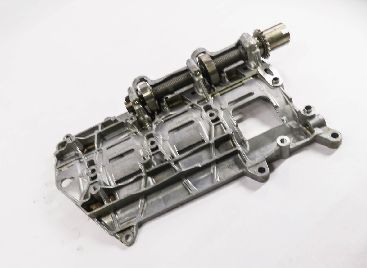 Thumbnail 1: 2013 RANGE ROVER (L405) 5.0L AJ133 V8 ENGINE - OIL PAN BAFFLE TRAY