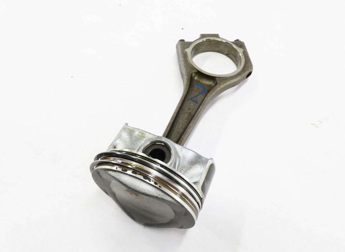 2013 RANGE ROVER (L405) 5.0L AJ133 V8 ENGINE - PISTON w/ CONNECTING ROD