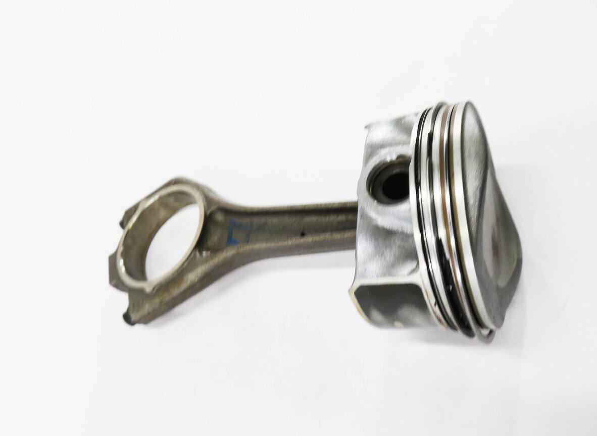 Thumbnail 4: 2013 RANGE ROVER (L405) 5.0L AJ133 V8 ENGINE - PISTON w/ CONNECTING ROD
