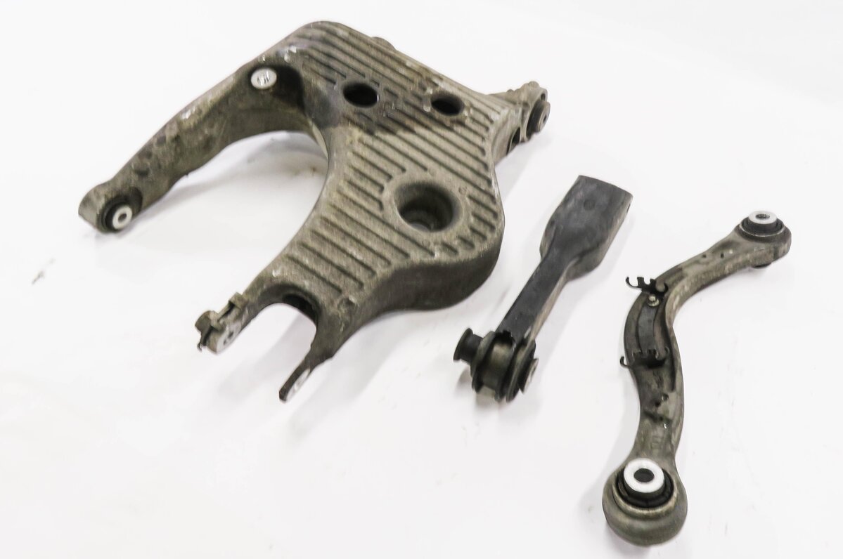 2013-2019 RANGE ROVER (L405) RIGHT PASSENGER REAR CONTROL ARM SET-3