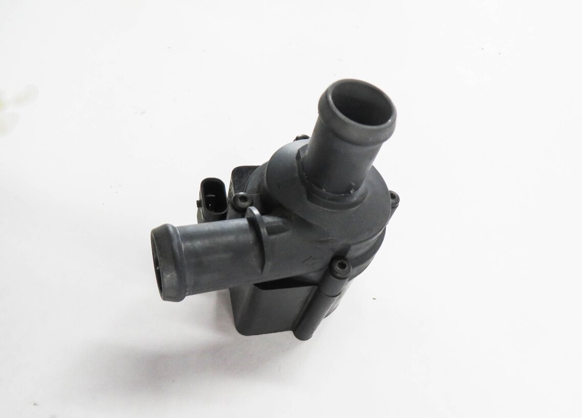 Thumbnail 4: 2018 AUDI A4 (B9 8W) 2.0L TURBO ENGINE - AUX AUXILIARY WATER PUMP