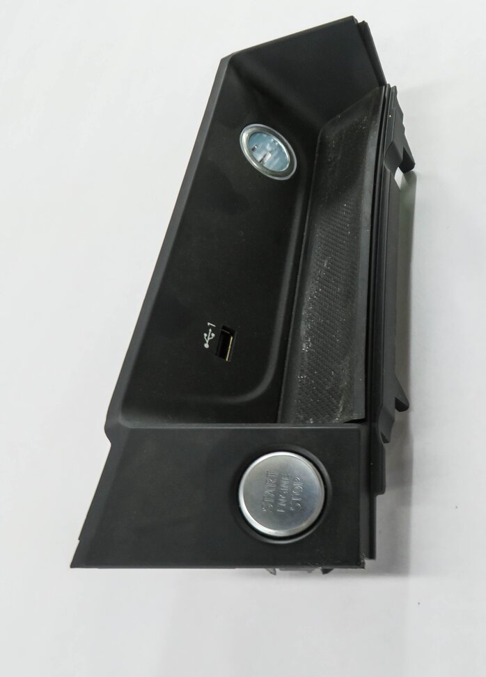 Thumbnail 4: 2018 AUDI A4 (B9 8W) FRONT CONSOLE STORAGE TRAY w/ USB & START STOP SWITCH