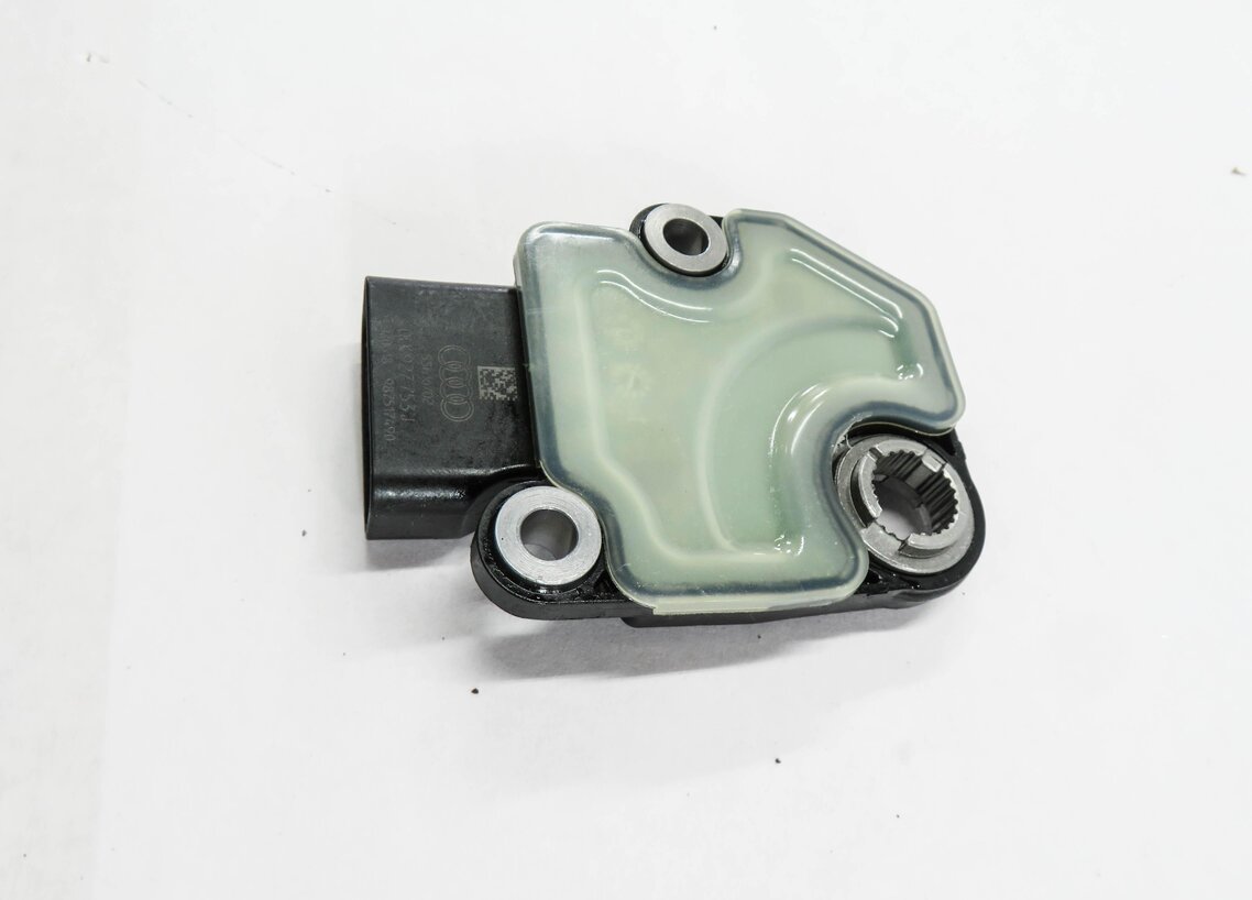 Thumbnail 4: 2018 AUDI A4 (B9 8W) DRIVE POSITION SENSOR