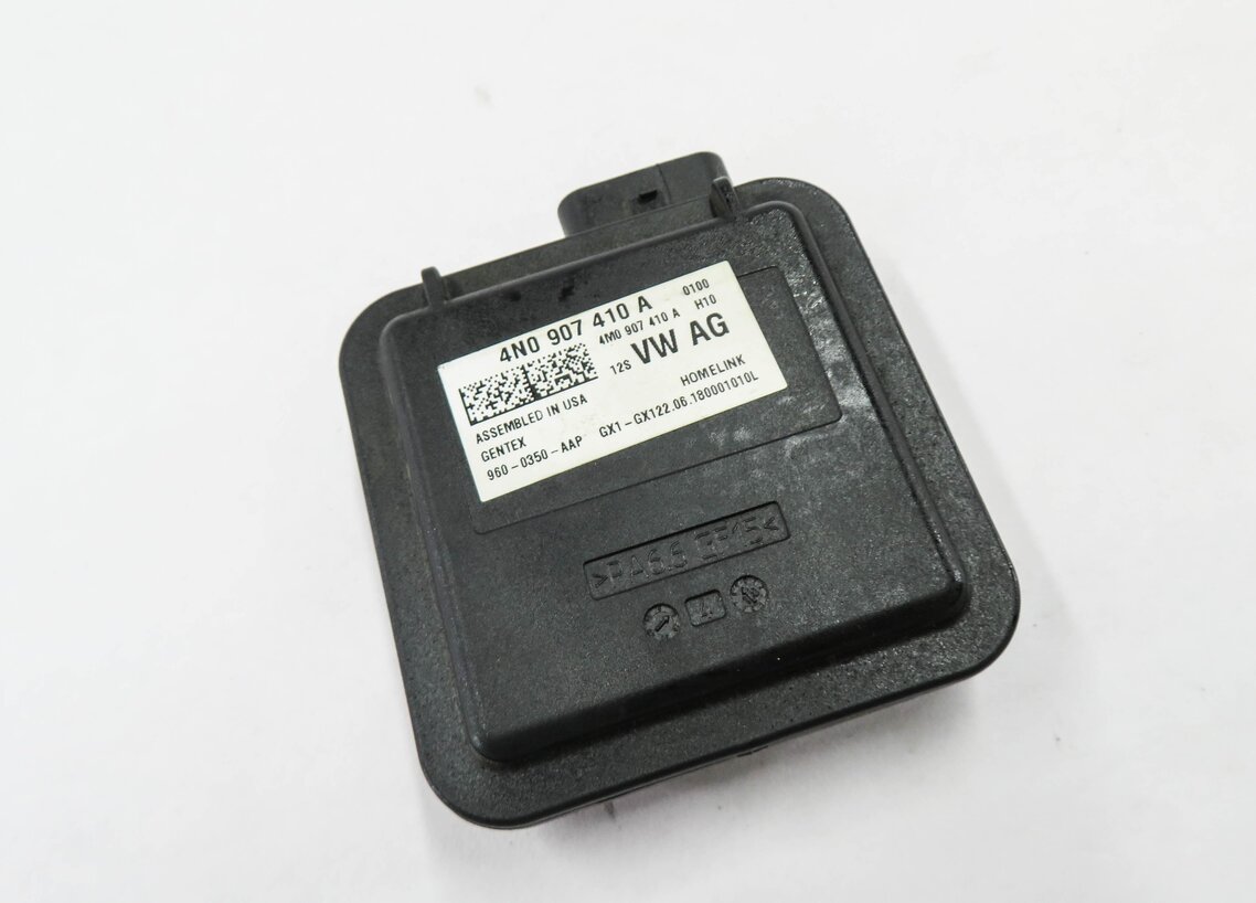 Thumbnail 1: 2018 AUDI A4 (B9 8W) HOMELINK MODULE GARAGE DOOR GATE CONTROL MODULE