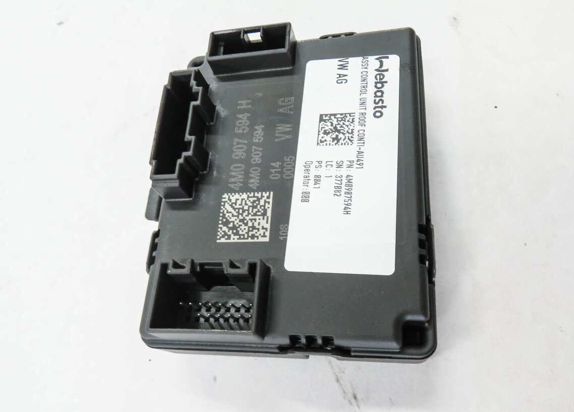 Thumbnail 3: 2018 AUDI A4 (B9 8W) SUNROOF SUN ROOF CONTROL MODULE