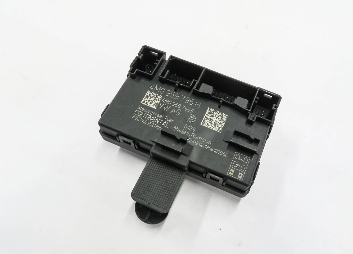 2018 AUDI A4 (B9 8W) LEFT REAR DOOR CONTROL MODULE