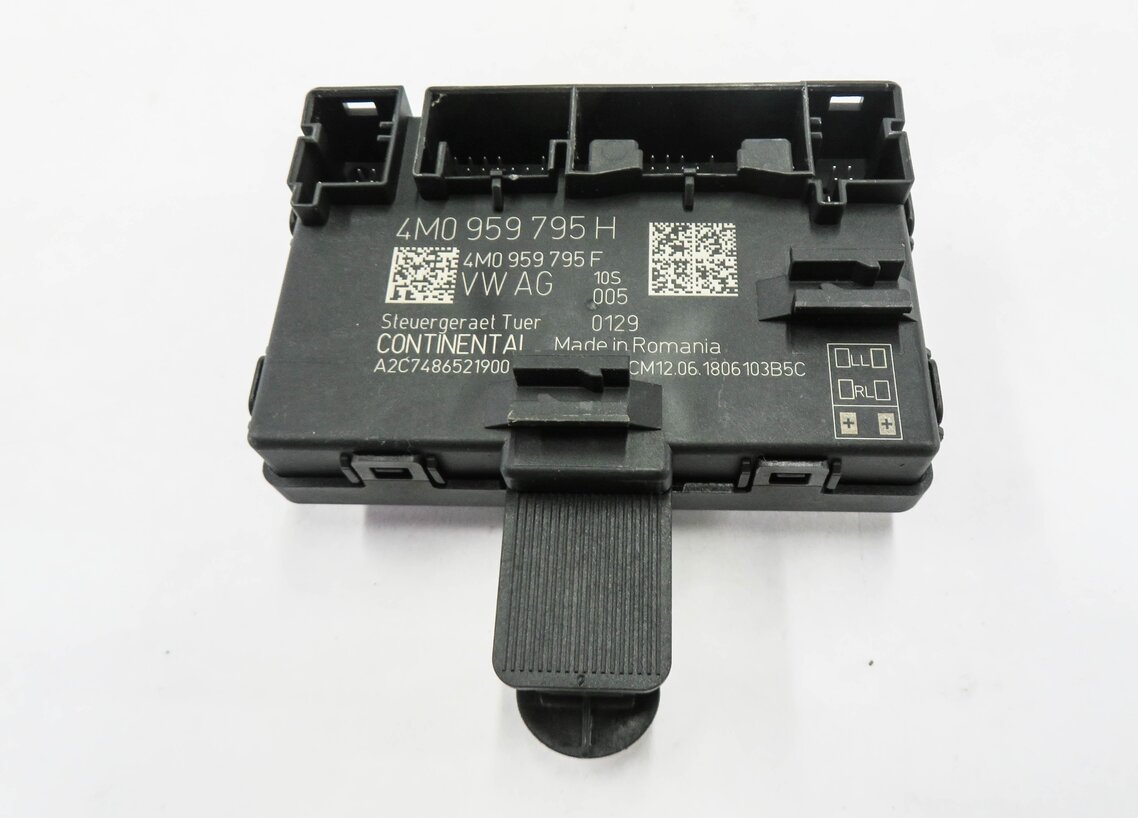 Thumbnail 2: 2018 AUDI A4 (B9 8W) LEFT REAR DOOR CONTROL MODULE